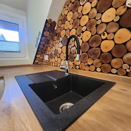 Vihar Apartmaji בוהין
